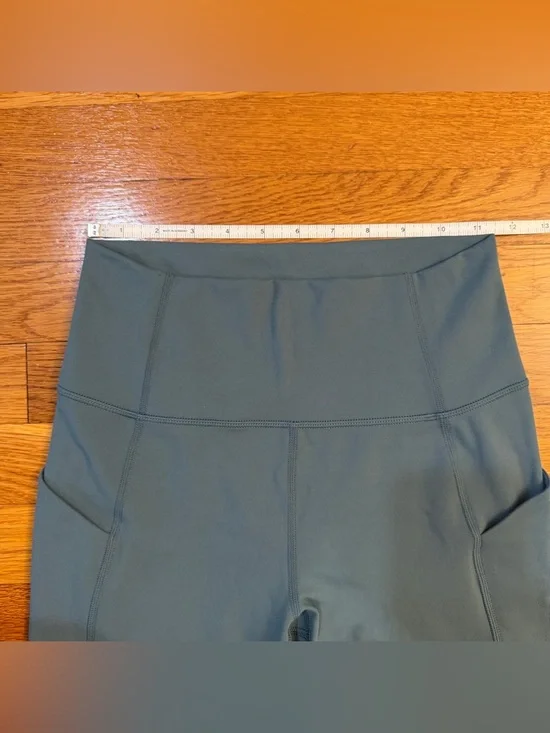 Fabletics High RIse 29" Flare Pants in Aqua (Blue/Green) - Size Small Pockets - Picture 4 of 9